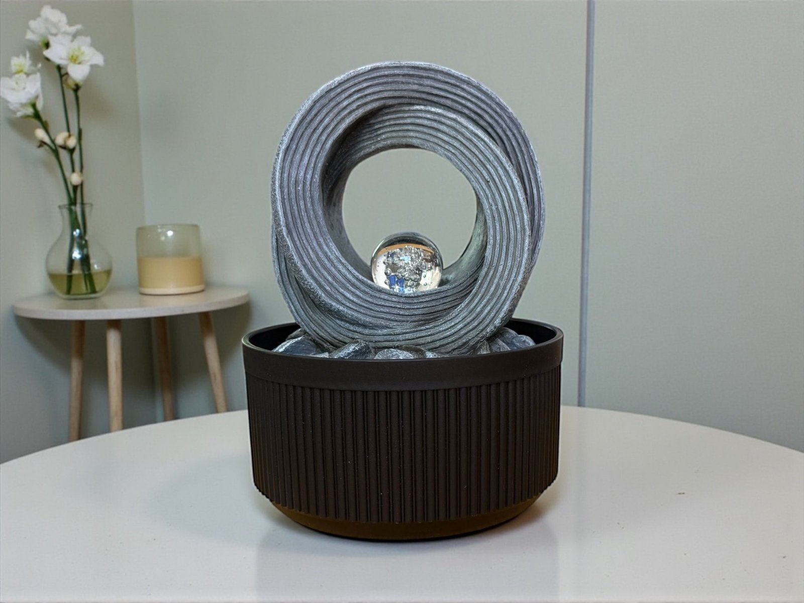 792L - Fuente anillos entrelazados con led 21cm