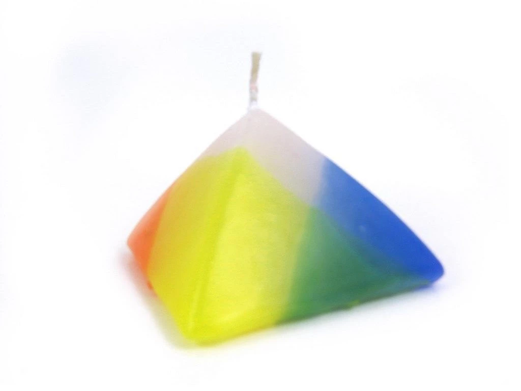 342A - Vela Pirámide 7 Colores 4.5 x 6.5 cm